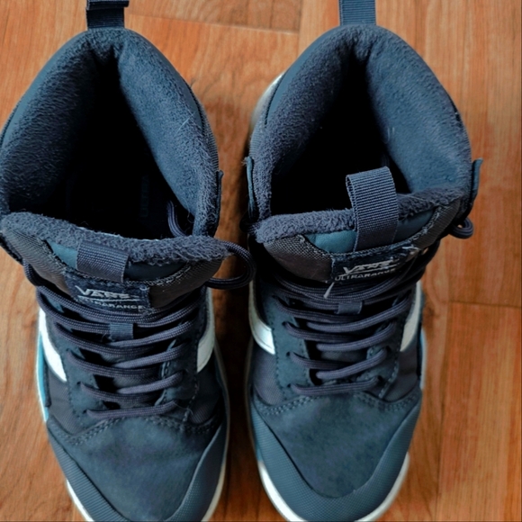 VANS Boys Size 4 UltraRange EXO Hi MTE-1 Shoe - Picture 4 of 4